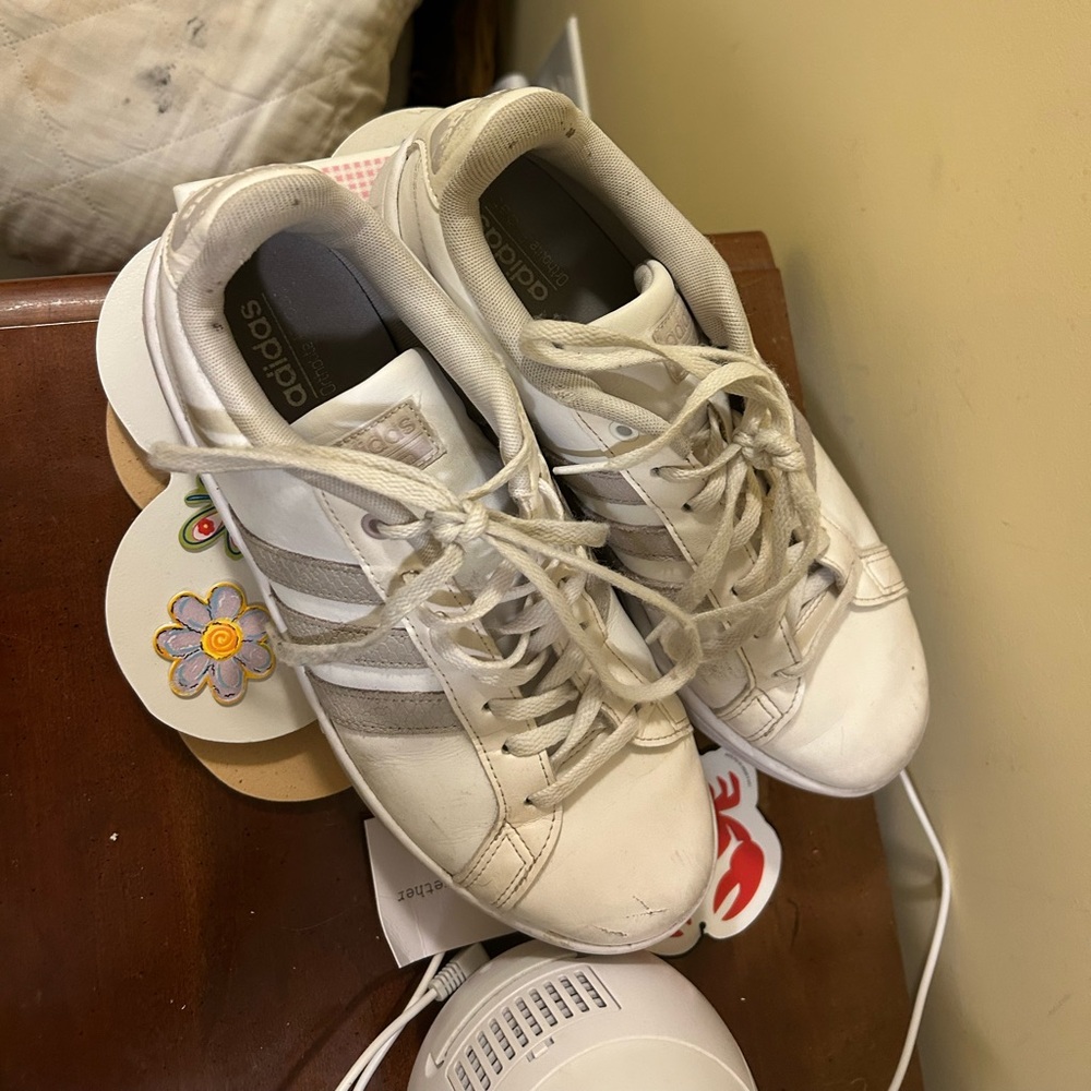 Adidas Classic White Trainers - Picture 3 of 7